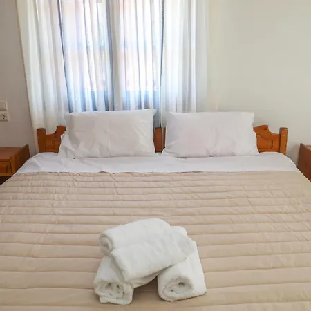 Elli Vromolimnos