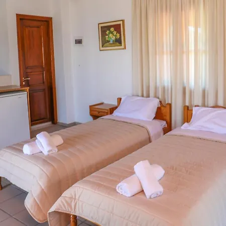 Elli Villa Vromolimnos