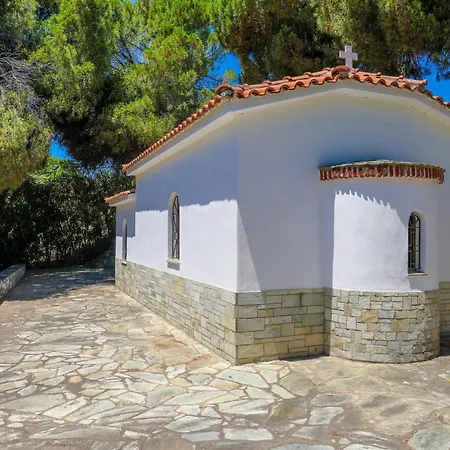 Elli Vromolimnos