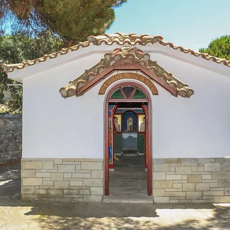 Elli فيلة Vromolimnos
